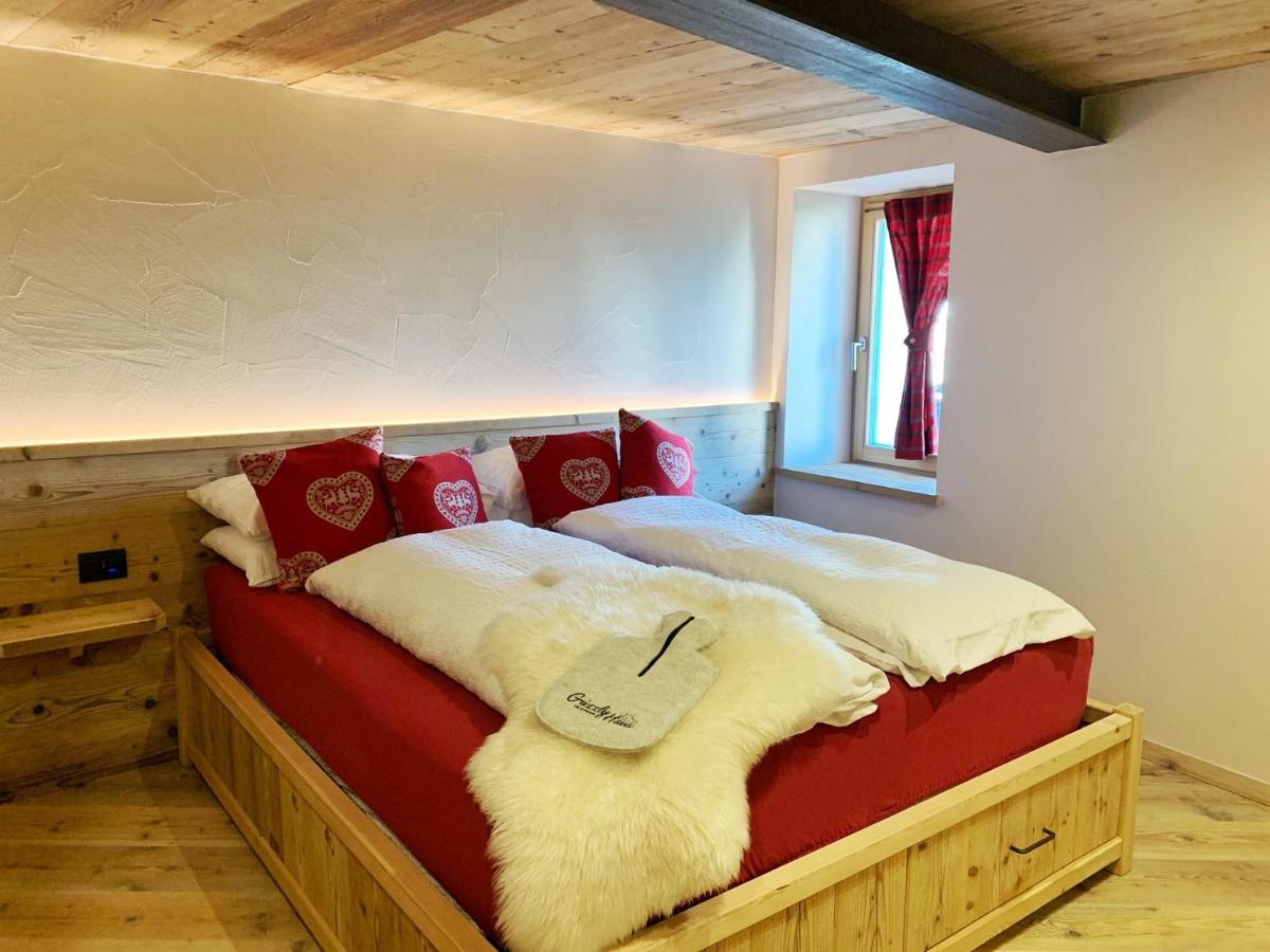 مبيت وإفطار فارينا Grizzly Haus & Frosch Restaurant - Teritoria المظهر الخارجي الصورة