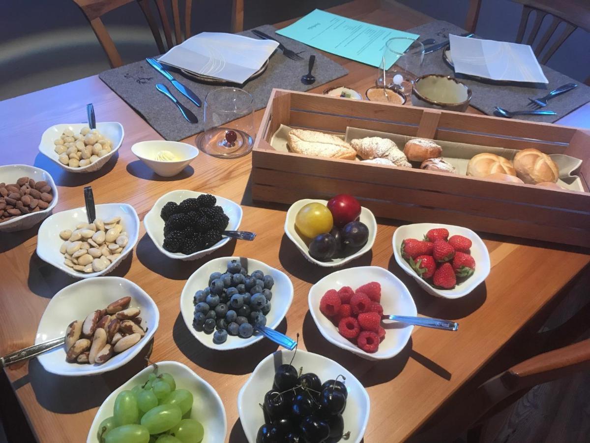 مبيت وإفطار فارينا Grizzly Haus & Frosch Restaurant - Teritoria المظهر الخارجي الصورة