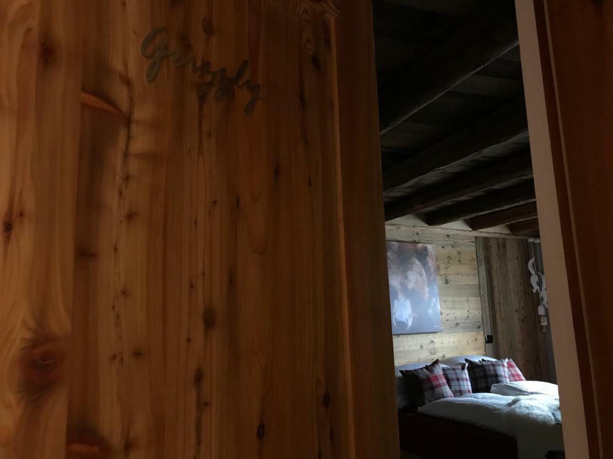 مبيت وإفطار فارينا Grizzly Haus & Frosch Restaurant - Teritoria المظهر الخارجي الصورة
