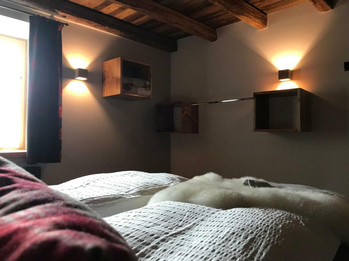 مبيت وإفطار فارينا Grizzly Haus & Frosch Restaurant - Teritoria المظهر الخارجي الصورة