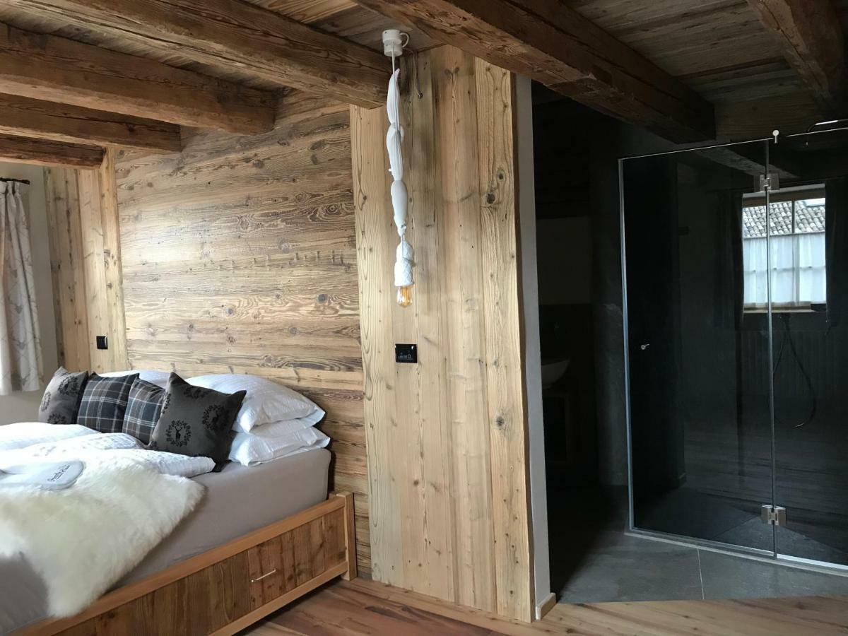 مبيت وإفطار فارينا Grizzly Haus & Frosch Restaurant - Teritoria المظهر الخارجي الصورة