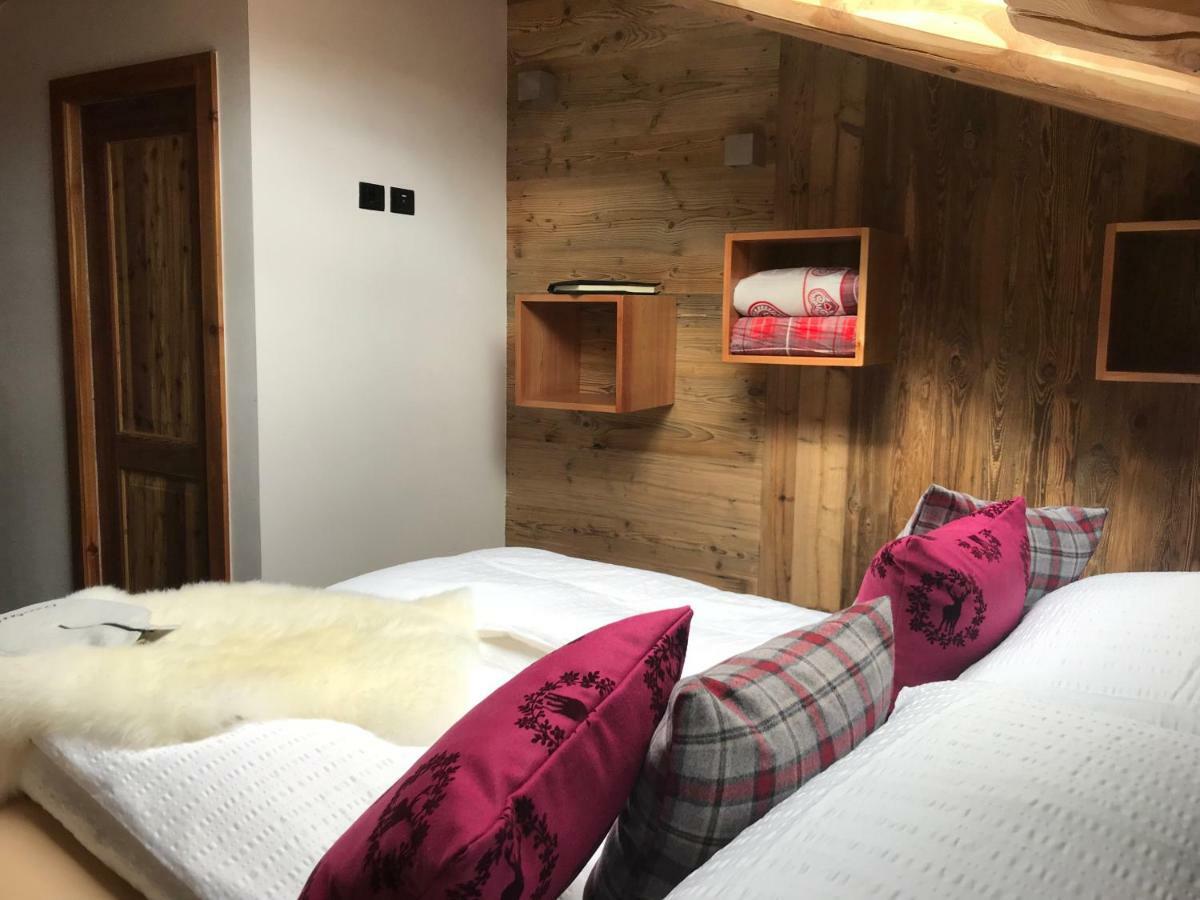 مبيت وإفطار فارينا Grizzly Haus & Frosch Restaurant - Teritoria المظهر الخارجي الصورة