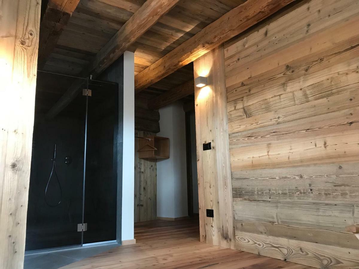مبيت وإفطار فارينا Grizzly Haus & Frosch Restaurant - Teritoria المظهر الخارجي الصورة