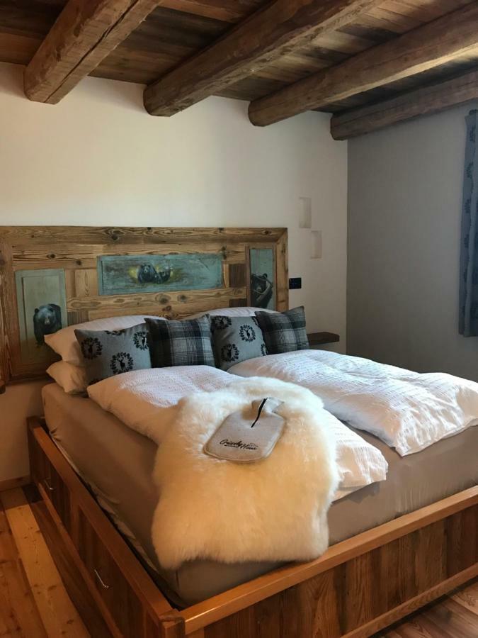 مبيت وإفطار فارينا Grizzly Haus & Frosch Restaurant - Teritoria المظهر الخارجي الصورة